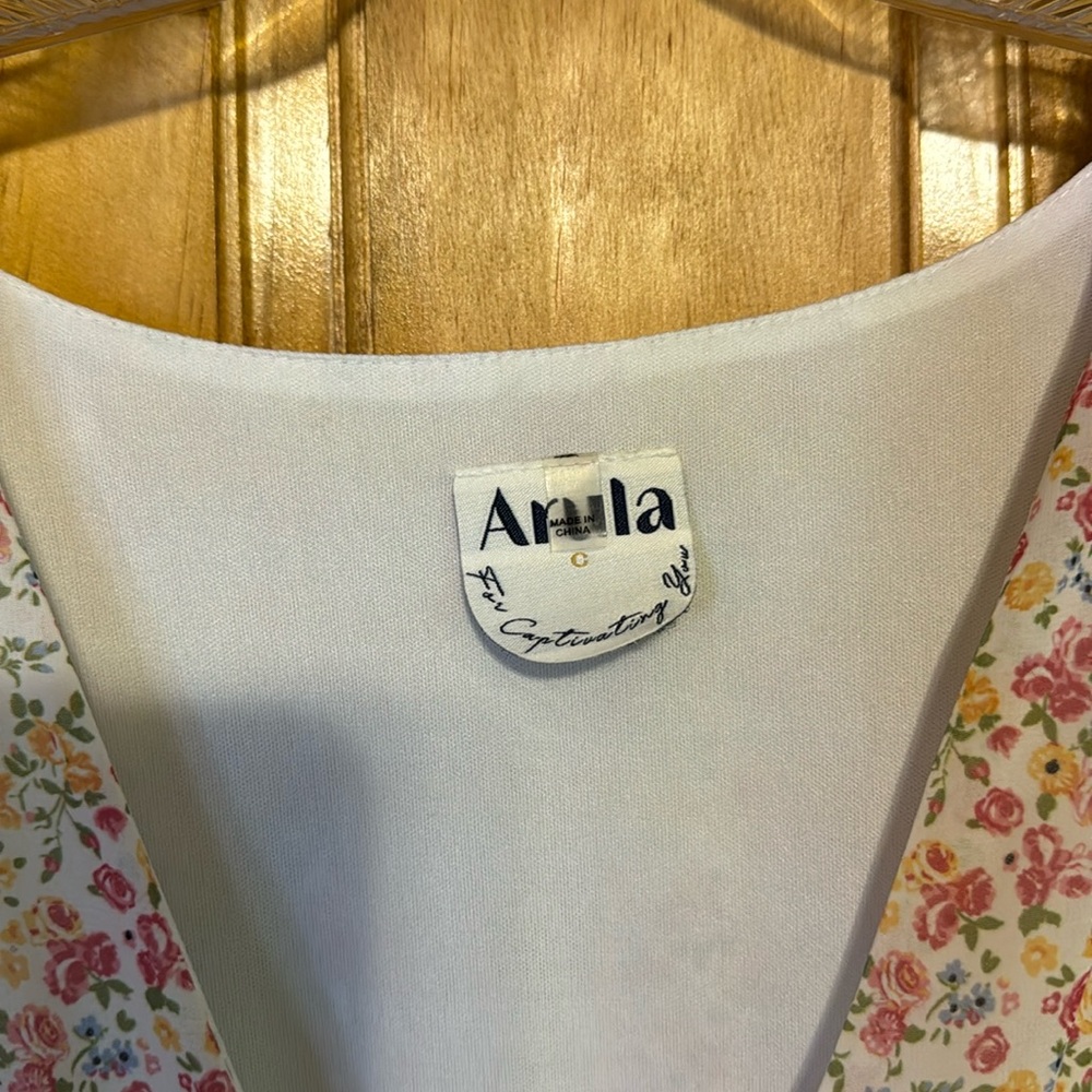 Arula Dress size C (22/24)